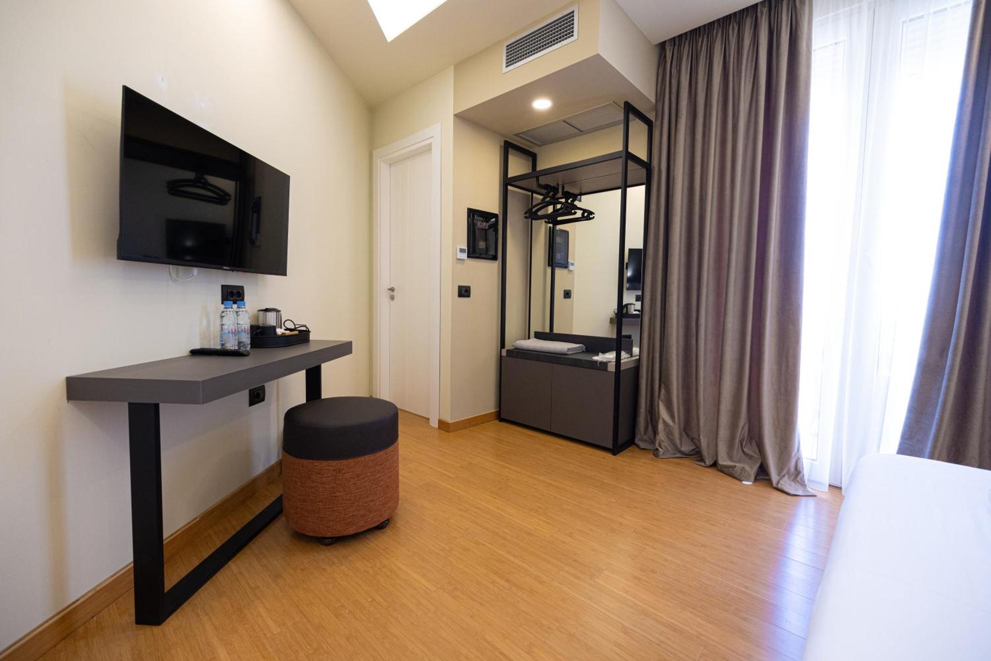 Green Boutique Hotel Влёра Экстерьер фото