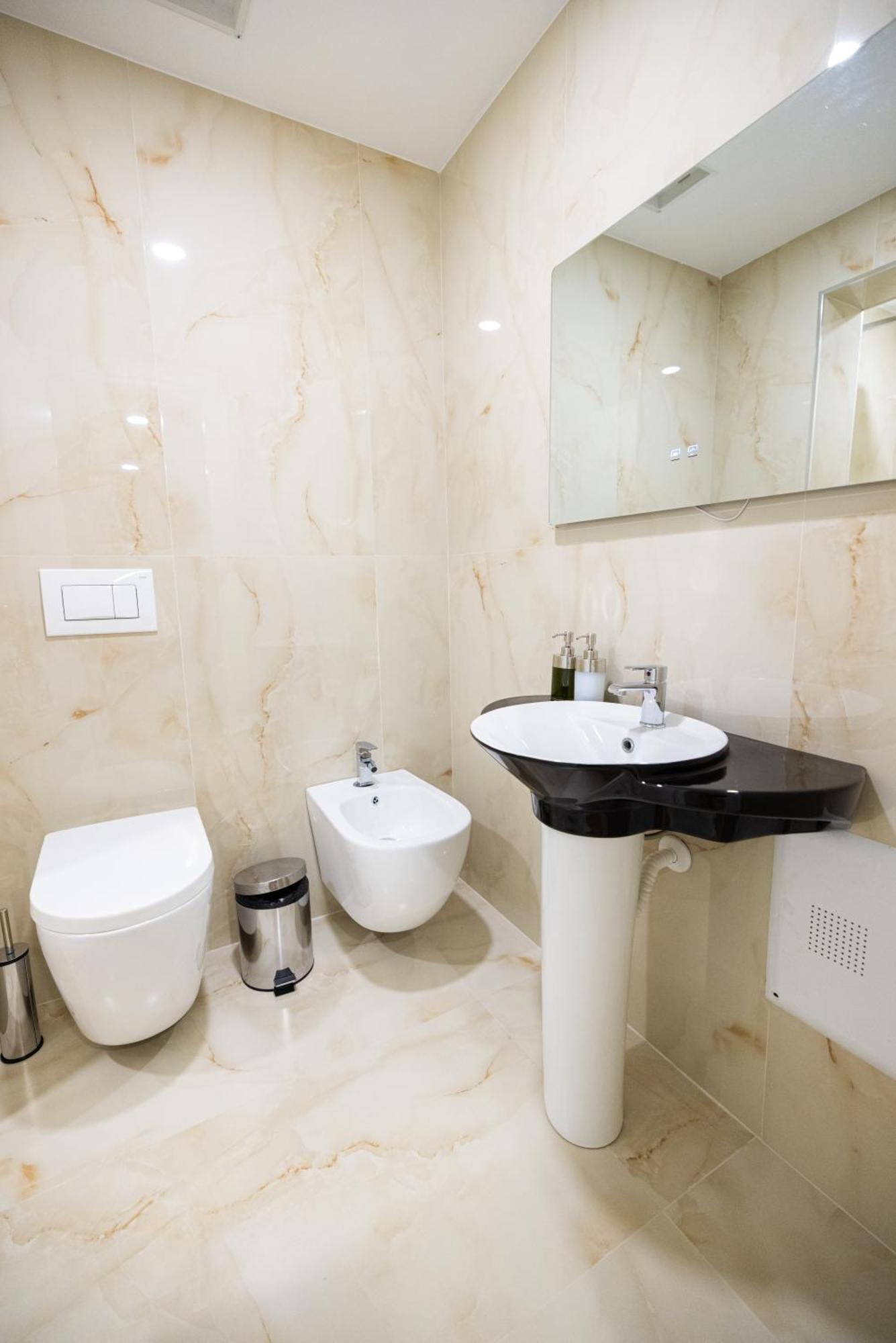 Green Boutique Hotel Влёра Экстерьер фото